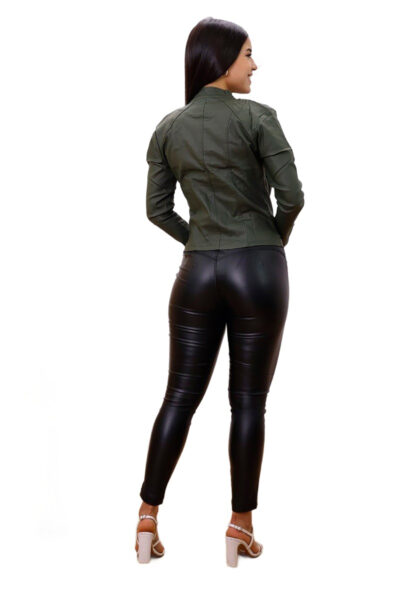 jacket broche